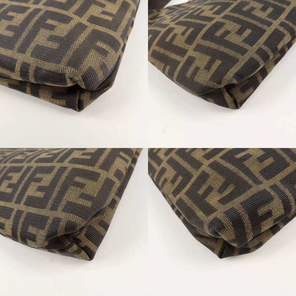 💎✨LUXURY✨💎 Authentic FENDI Zucca Shoulder Bag - Picture 3 of 7
